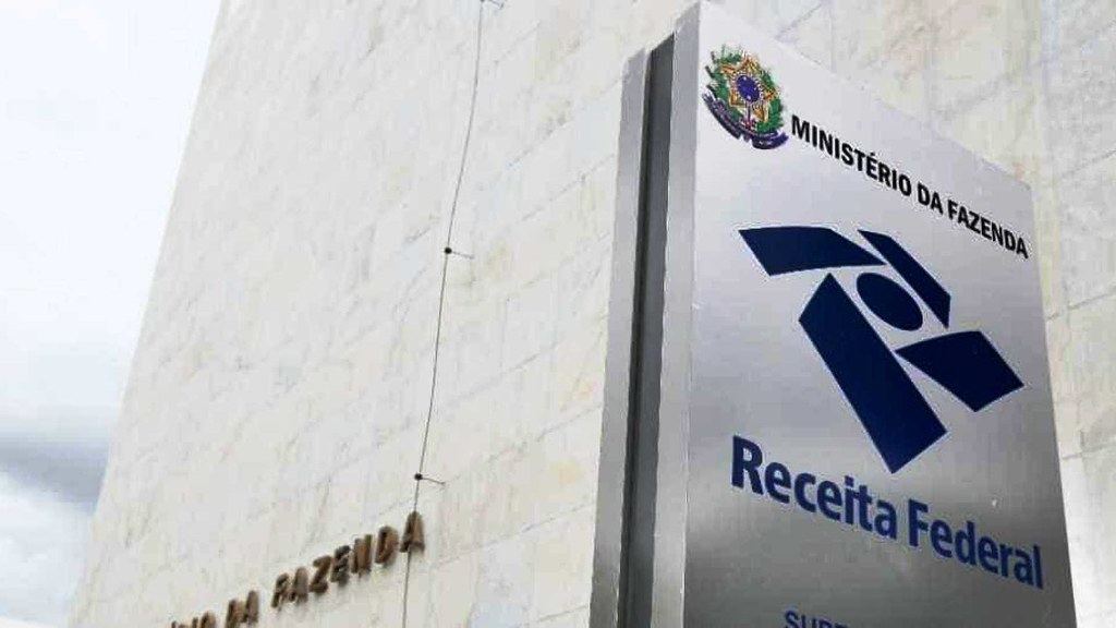 Receita Federal amplia simplificação do Imposto de Renda e foca em declaração automática