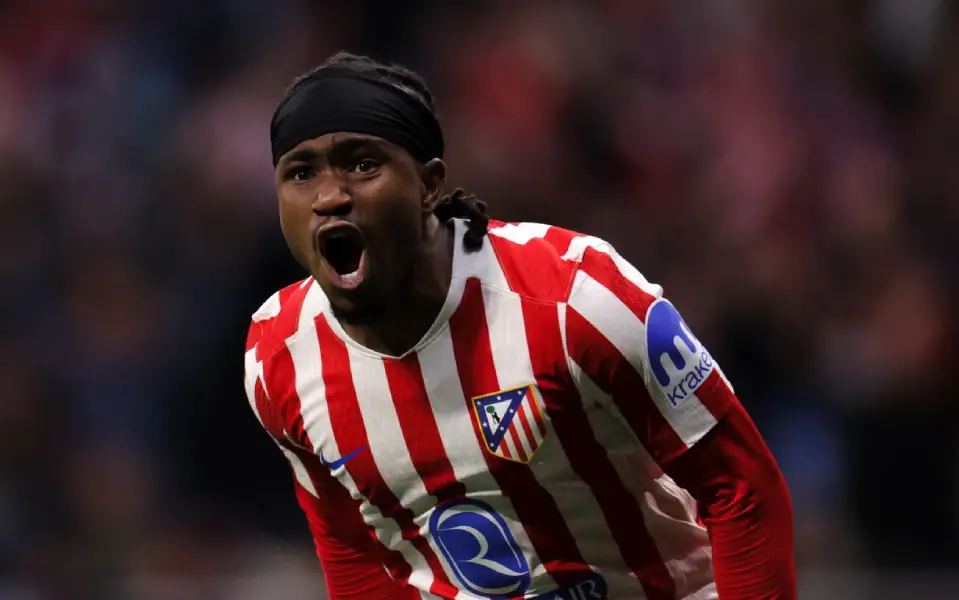 Atlético de Madrid perde para o Barcelona, mas garante vaga na semifinal da Champions League