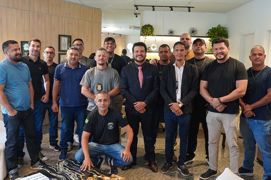 APOIO À CATEGORIA: Marcelo Cruz firma parceria com socioeducadores e reforça investimentos em Rondônia