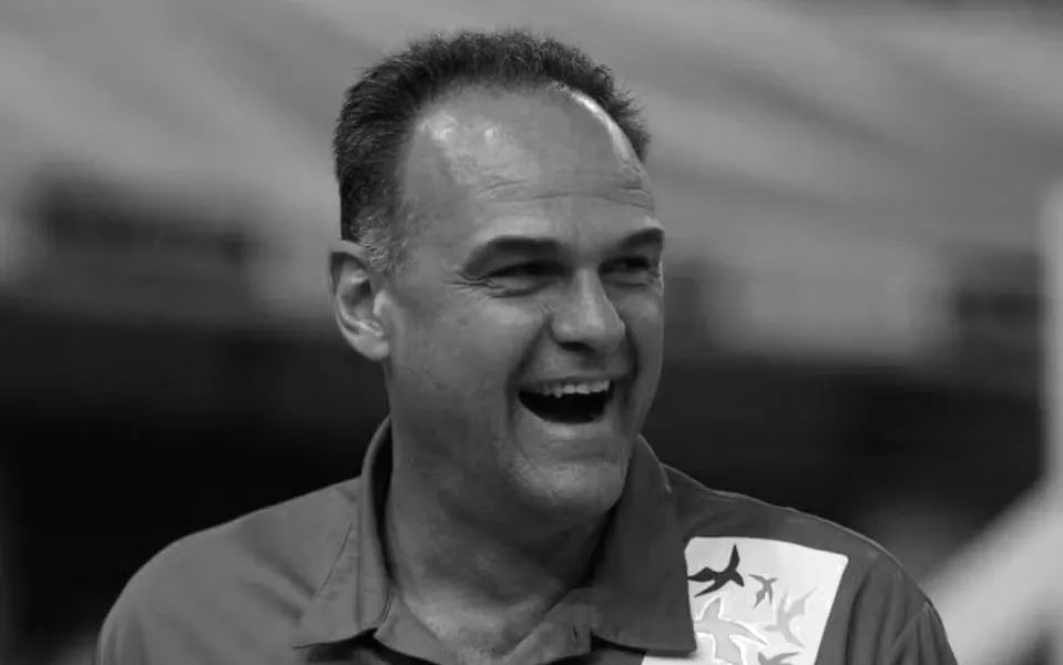 Morre Oscar Schmidt, lenda do basquete brasileiro e mundial, aos 68 anos